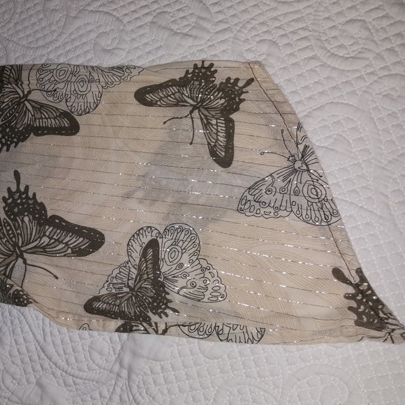 Avenue size 26/28 Butterfly Print Blouse - Picture 3 of 8